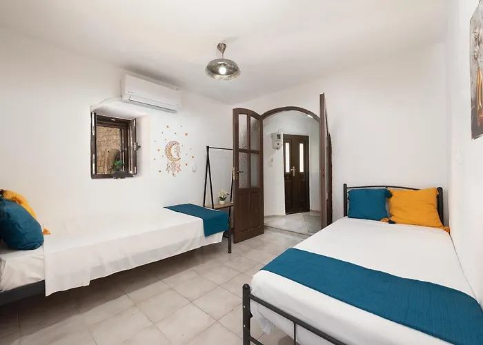 Apartment Emerald Dream House, Aithria